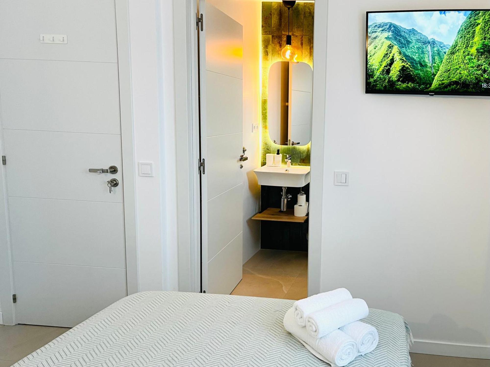 Solaz Malaga, Shared Apartment Dış mekan fotoğraf